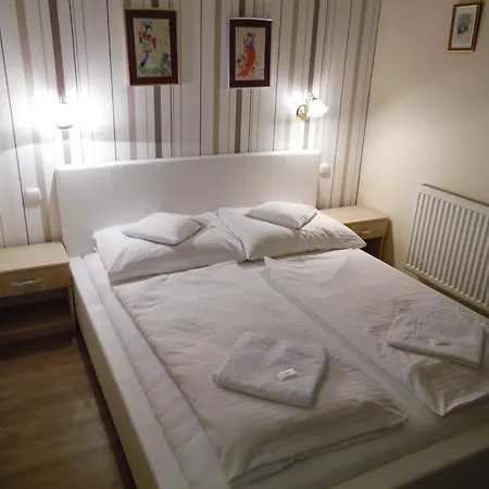 Hotel Continent 4*